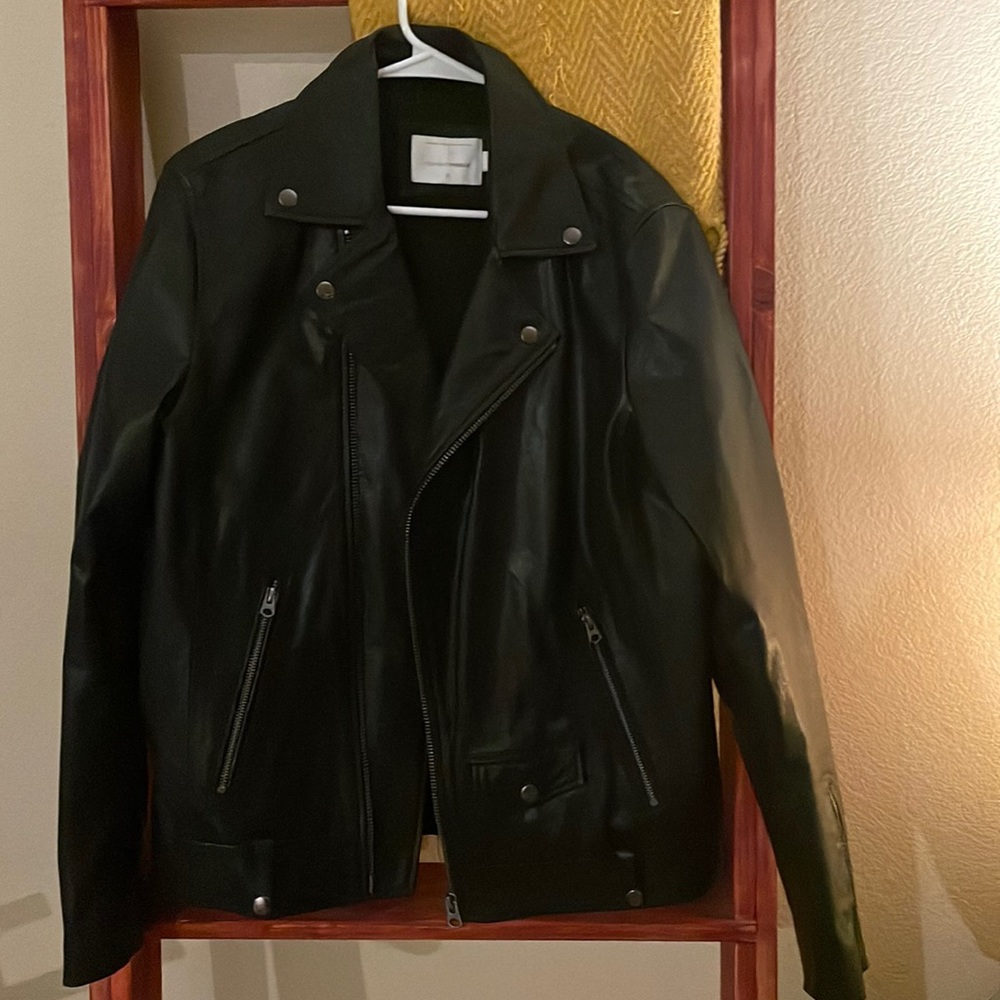 Black Leather Medium Jacket in MINT CONDITION. Fresh leather!